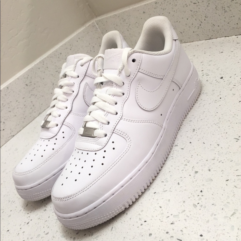 Nike Air Force 1 '07 - Picture 2 of 11